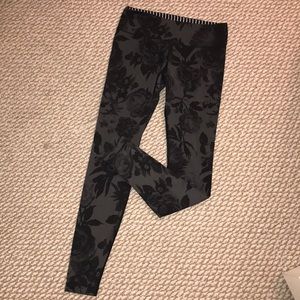Lululemon print leggings